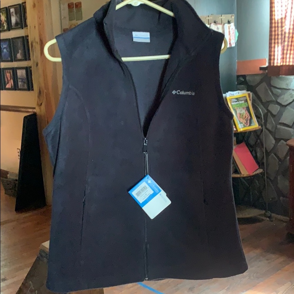 Columbia vest